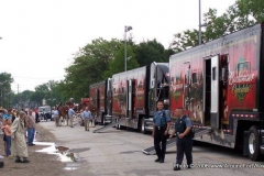 2006: The Budweiser Clydesdales getting ready