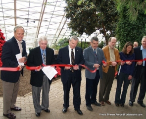 2009/11/24: Ribbon Cutting