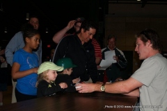 The TinCaps sign autographs