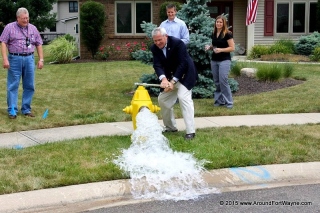 2015/07/29: Mayor Tom Henry starts the City water flowing