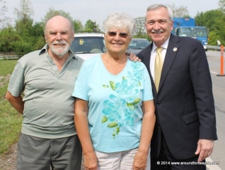 Chuck and Heidy Kiess with Mayor Henry