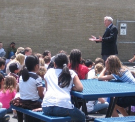 2010/05/20: Mayor Henry with Franke Parke Elementary students