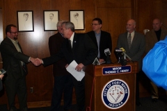 2009/02/27: Mayor Tom Henry shakes hands with Allen County Councilman Paul Moss