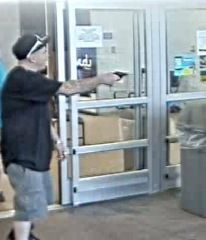 2015/09/25: Southtown Walmart Shoplifting and Carjacking suspects