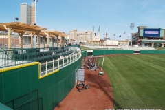 2009/04/09: Outfield wall