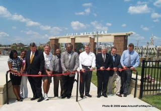 2009/08/14: Robert E. Meyers Park ribbon cutting