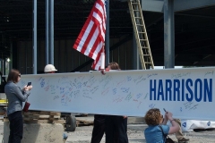 2009/07/01: Signing the final beam