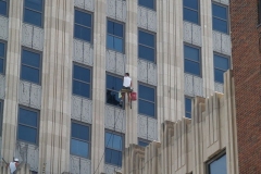 2009/07/15: Lincoln Tower window cleaning