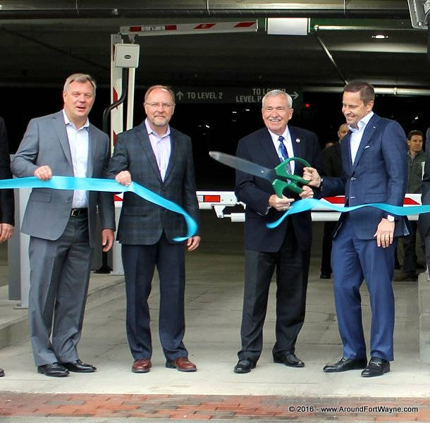 Skyline Garage ribbon cutting on May 9, 2016